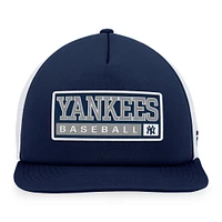 Men's Majestic Navy/White New York Yankees Foam Trucker Snapback Hat