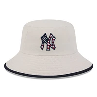 Men's New Era  Khaki New York Yankees 2024 Fourth of July Bucket Hat