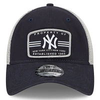 Men's New Era Navy New York Yankees Property Trucker 9TWENTY Snapback Hat