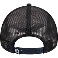 Men's New Era Navy New York Yankees Stacked 9FORTY Trucker Adjustable Hat
