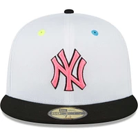 Men's New Era White York Yankees Neon Eye 59FIFTY Fitted Hat