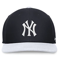 Men's Nike Navy/White New York Yankees Two-Tone Snapback Hat