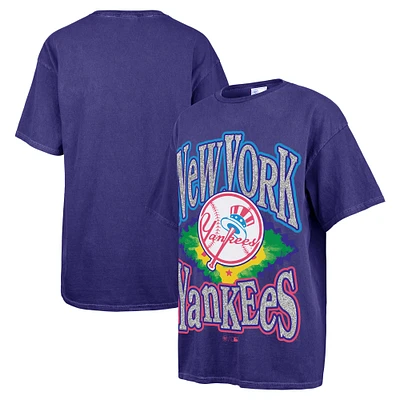 T-shirt petit ami '47 bleu marine avec lumières clignotantes des Yankees de New York pour femmes