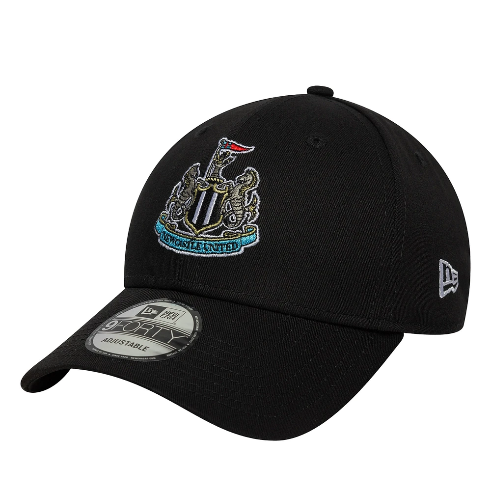 Men's New Era  Black Newcastle United Core 9FORTY Adjustable Hat