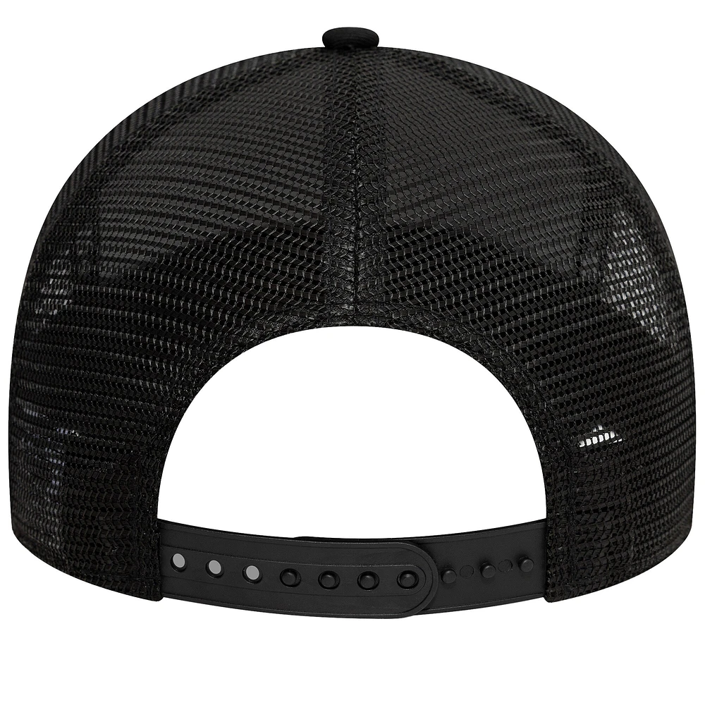 Men's New Era Black Newcastle United Core Trucker Adjustable Hat