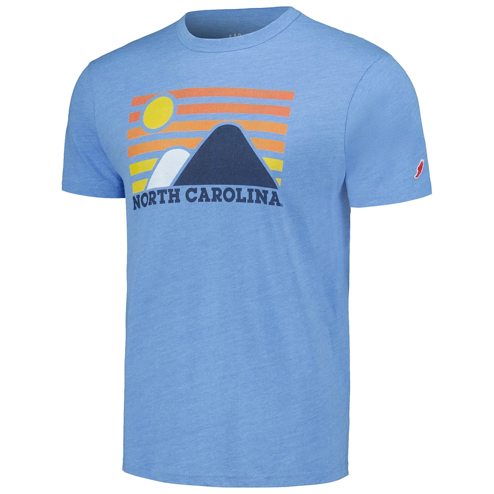 League Collegiate Wear pour hommes Carolina Blue North Tar Heels Hyper Local Victory Falls T-shirt triple mélange