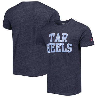 League Collegiate Wear pour hommes Heather Navy North Carolina Tar Heels Local Victory Falls T-shirt triple mélange