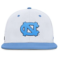 Men's Nike White North Carolina Tar Heels On-Field Dugout True Performance Fitted Hat