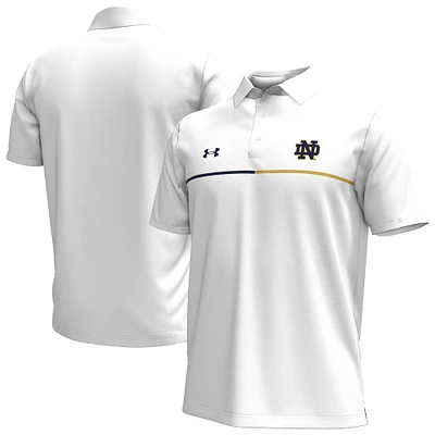 Polo blanc Under Armour Notre Dame Fighting Irish Playoff Chest Stripe Performance pour hommes