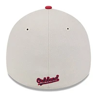 Men's New Era  Khaki/Red Oakland Athletics 2024 Fourth of July 39THIRTY Flex Hat
