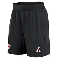 Men's Jordan Brand Black Oklahoma Sooners 2024 Sideline Performance Shorts