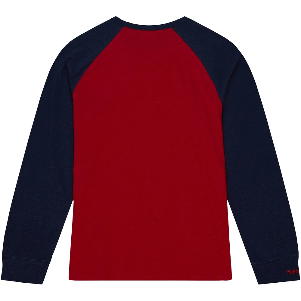 T-shirt à manches longues raglan flammé légendaire Mitchell & Ness Red Ole Miss Rebels pour hommes