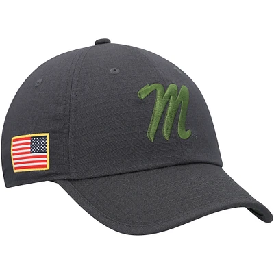 Casquette réglable Performance Heritage86 pour homme Nike Charcoal Ole Miss Rebels Veterans Day Tactical Heritage86
