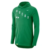Men's Nike Green Oregon Ducks Team Performance Long Sleeve Hoodie T-Shirt