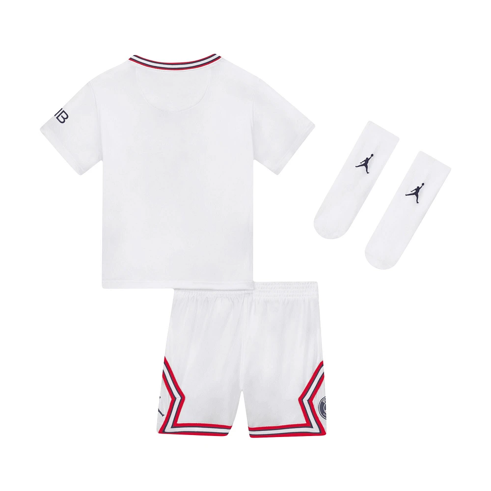 Infant Jordan Brand White Paris Saint-Germain 2022/23 Fourth Stadium Kit Set
