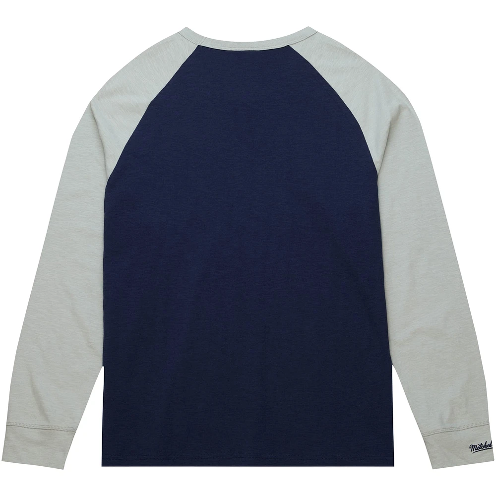 T-shirt à manches longues raglan flammé légendaire Mitchell & Ness Penn State Nittany Lions pour hommes bleu marine
