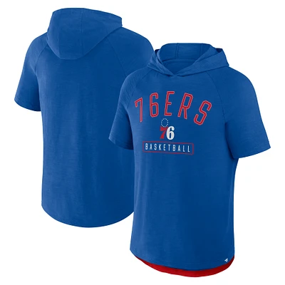 T-shirt à capuche raglan Fanatics Royal pour homme, motif Pass Legend des Philadelphia 76ers