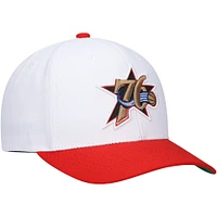 Men's Mitchell & Ness White/Red Philadelphia 76ers Hardwood Classics Core 2-Tone 2.0 Pro Snapback Hat