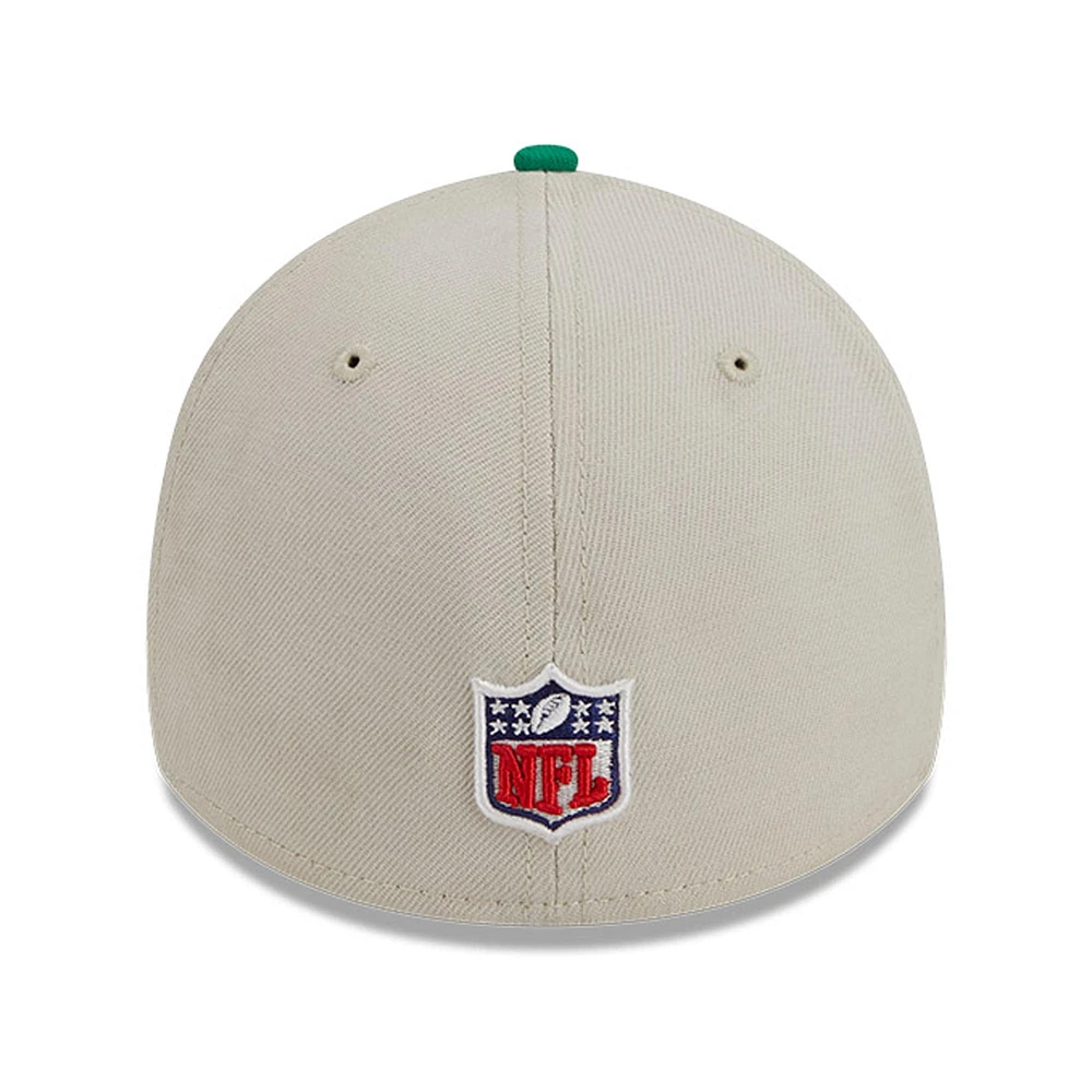 Men's New Era Cream/Kelly Green Philadelphia Eagles 2023 Sideline Historic 39THIRTY Flex Hat