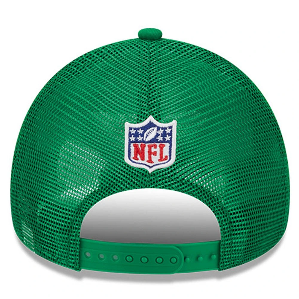 Men's New Era Stone/Kelly Green Philadelphia Eagles 2024 NFL Sideline Historic 9FORTY A-Frame Trucker Adjustable Hat