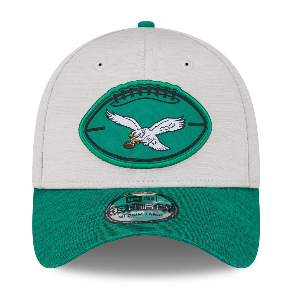 Men's New Era Stone/Midnight Green Philadelphia Eagles 2024 Sideline Historic 39THIRTY Flex Hat