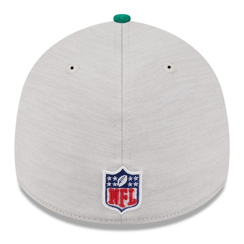 Men's New Era Stone/Midnight Green Philadelphia Eagles 2024 Sideline Historic 39THIRTY Flex Hat