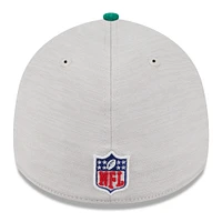 Men's New Era Stone/Midnight Green Philadelphia Eagles 2024 Sideline Historic 39THIRTY Flex Hat