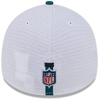 Casquette flexible 39THIRTY New Era pour hommes, blanc/vert minuit, Philadelphia Eagles 2024 NFL Training Camp
