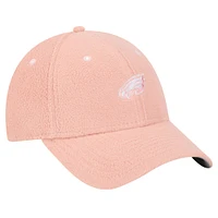 Casquette ajustable en sherpa confortable 9FORTY rose clair Philadelphia Eagles de New Era pour femme