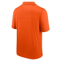 Polo orange fanatiques pour hommes des Flyers de Philadelphie sur le côté gauche