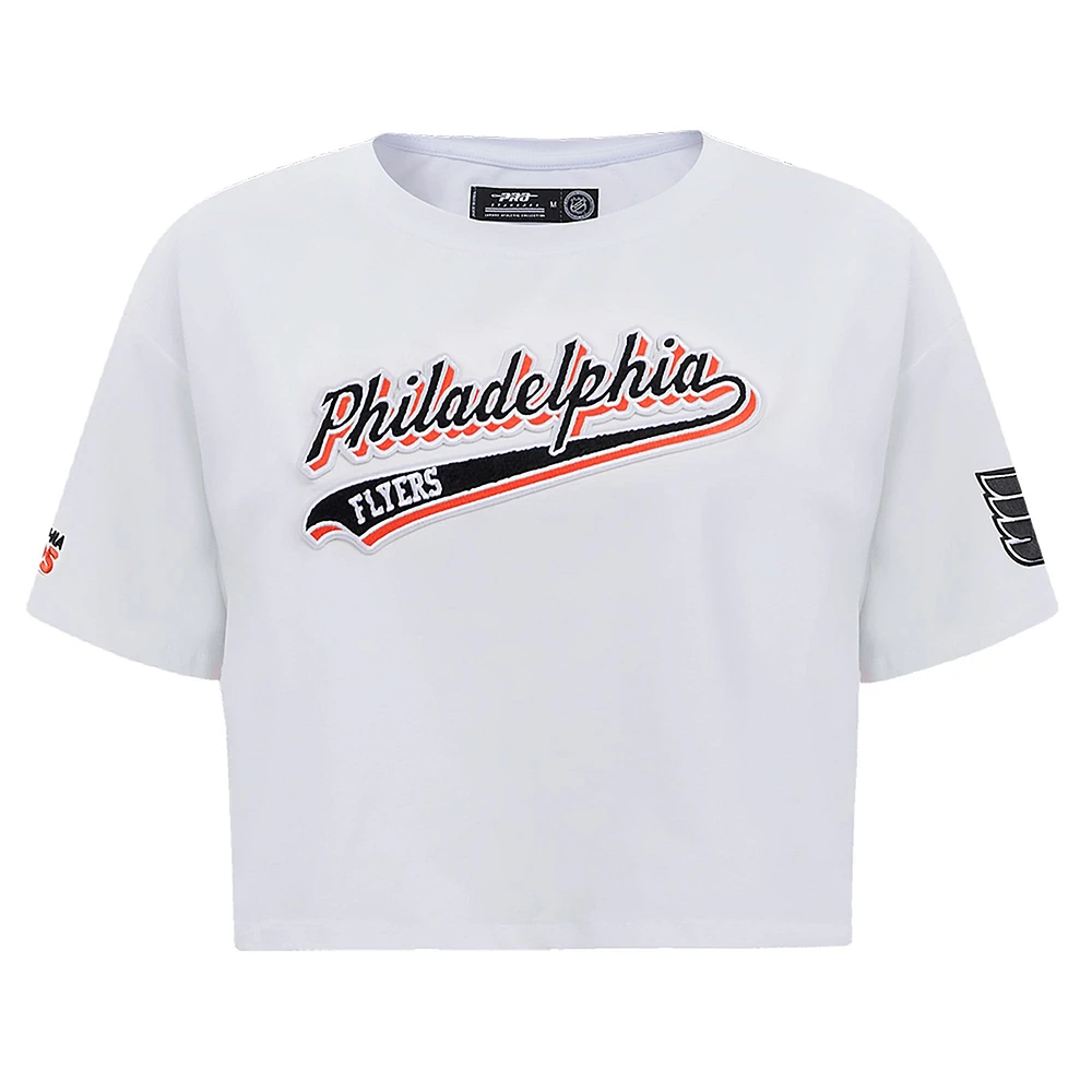 T-shirt court blanc Pro Standard des Flyers de Philadelphie Boxy Script Tail pour femmes