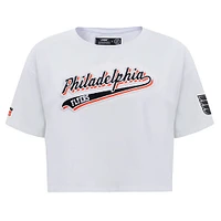 T-shirt court blanc Pro Standard des Flyers de Philadelphie Boxy Script Tail pour femmes