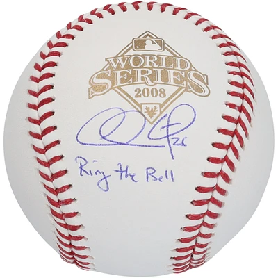 Chase Utley, joueur des Phillies de Philadelphie, a dédicacé le logo de la Série mondiale de la MLB 2008 avec l'inscription « Ring the Bell »