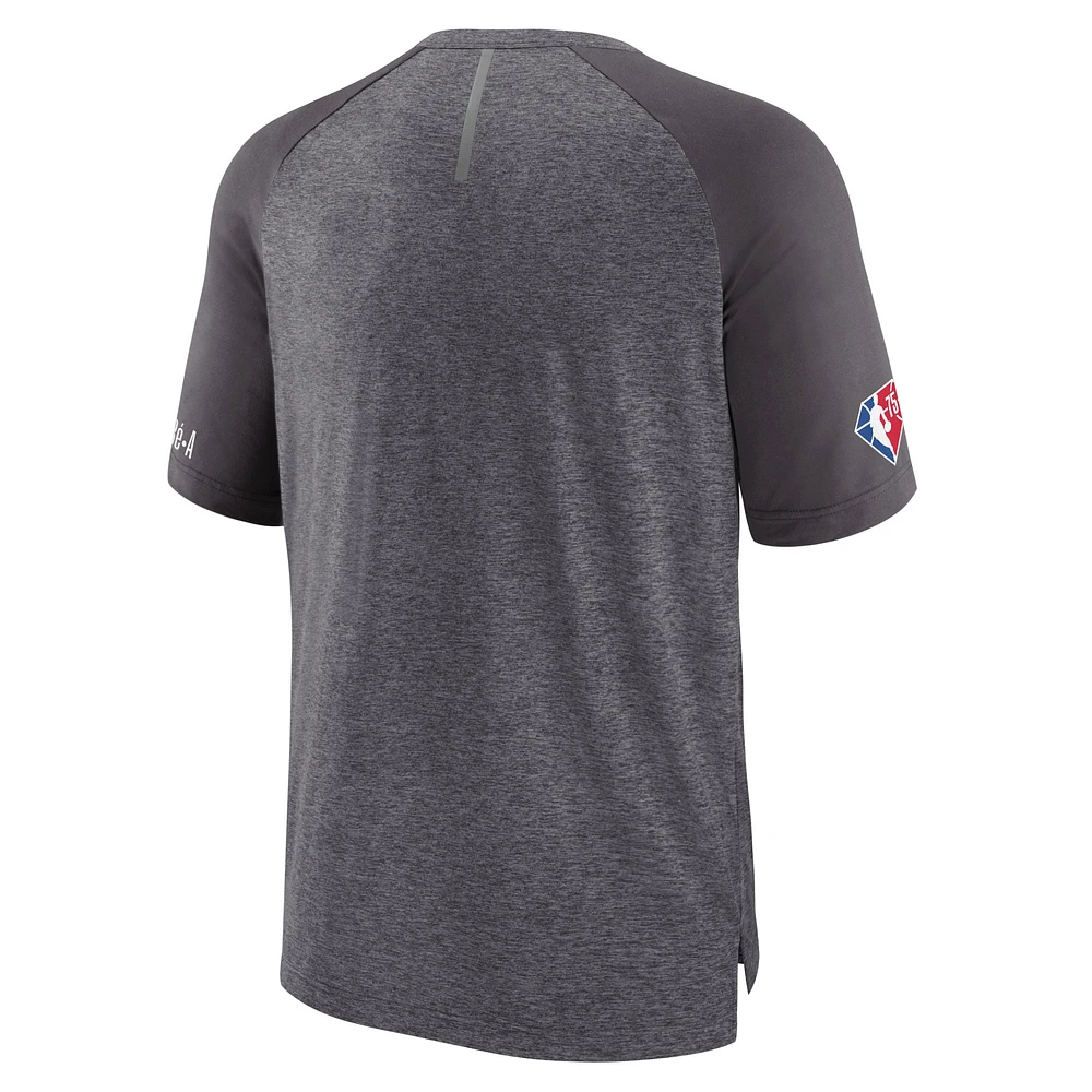 Men's Fanatics Heathered Gray Phoenix Suns 2022 Noches Ene-Be-A Core Shooting Raglan T-Shirt