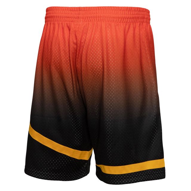 Hommes Mitchell & Ness Orange/Noir Phoenix Suns - 1996/97 Hardwood Classics Fadeaway Swingman Short