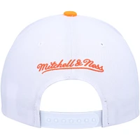 Casquette pour homme Mitchell & Ness White/Orange Phoenix Suns Hardwood Classics Core 2-Tone 2.0 Pro Snapback