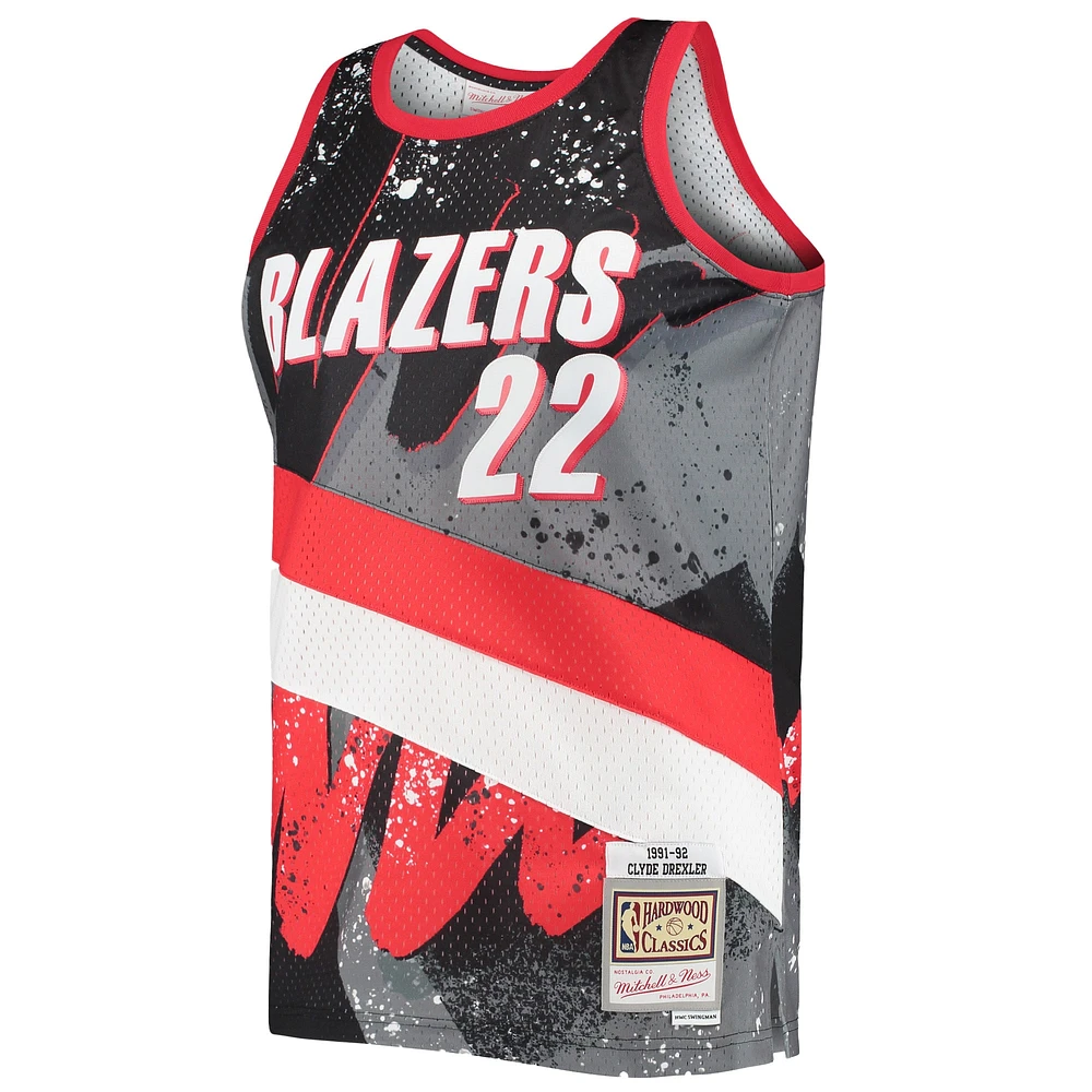 Men's Mitchell & Ness Clyde Drexler Black Portland Trail Blazers Hardwood Classics 1991/92 Hyper Hoops Swingman Jersey