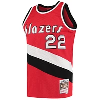 Men's Mitchell & Ness Clyde Drexler Red Portland Trail Blazers 1983/84 Hardwood Classics Swingman Jersey
