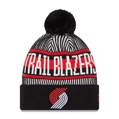 Bonnet en tricot rayé à revers et pompons Portland Trail Blazers New Era pour homme