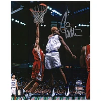 Chris Webber Sacramento Kings Autographed 8'' x 10'' Dunk vs. Hawks Photograph