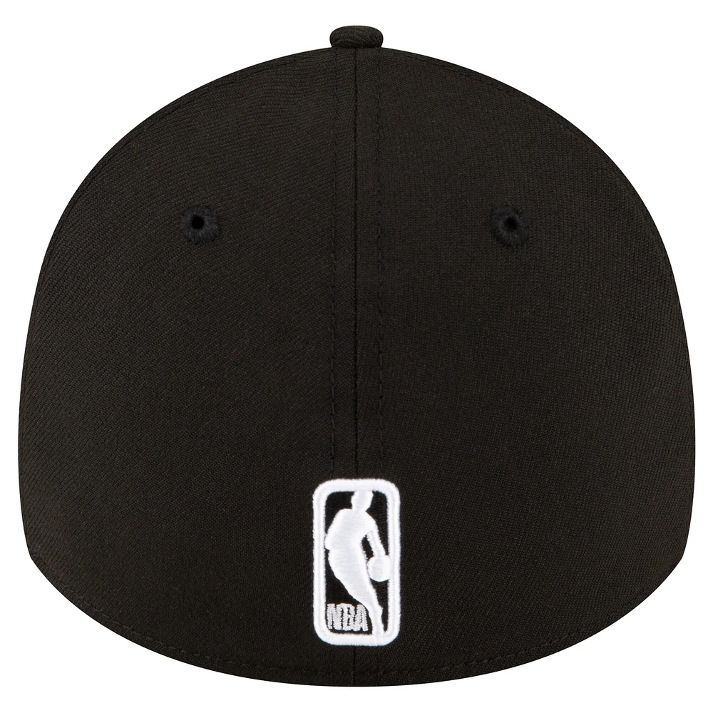 Men's New Era Black Sacramento Kings Logo 39THIRTY Flex Hat