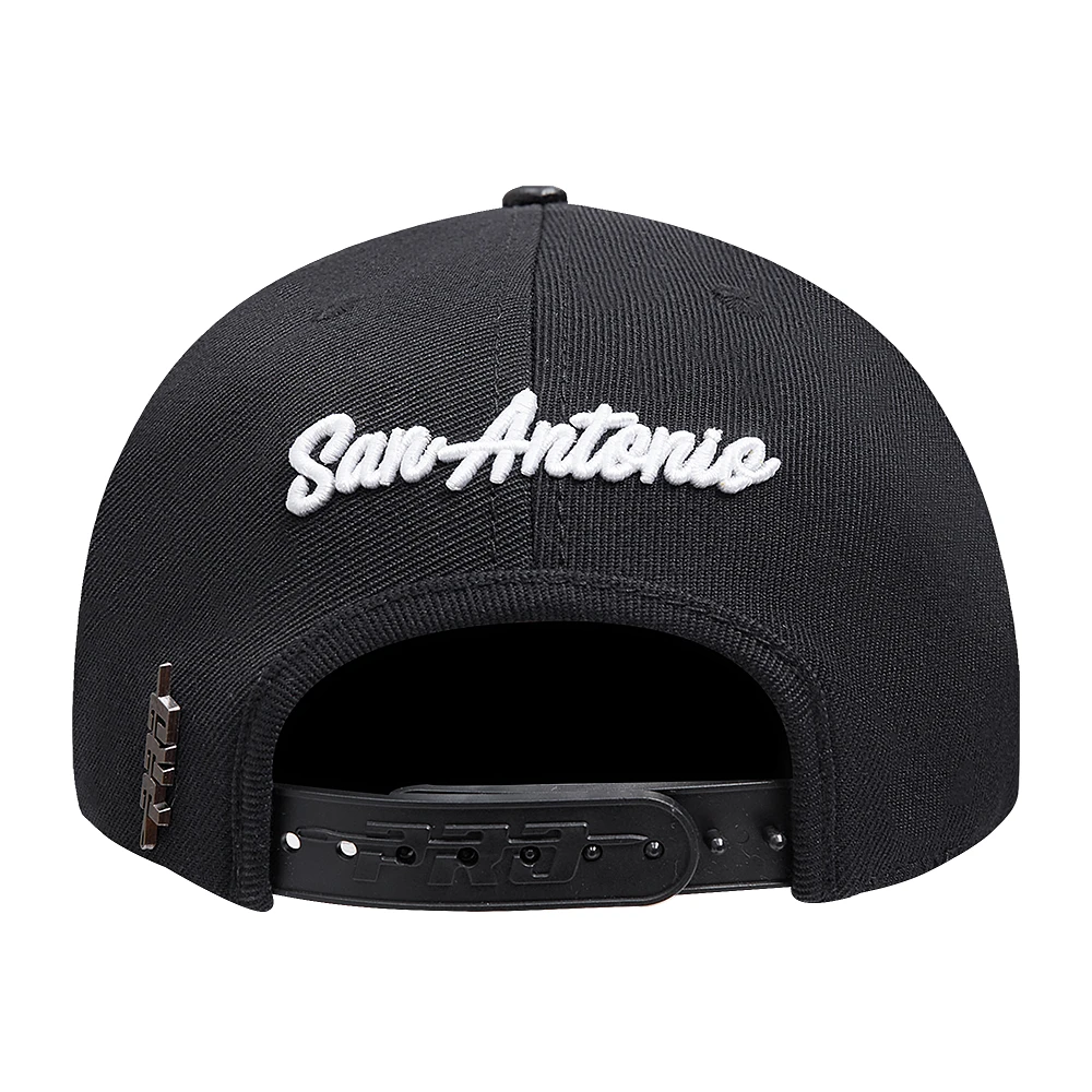 Men's Pro Standard Black San Antonio Spurs Paint the City Pinch Front Snapback Hat