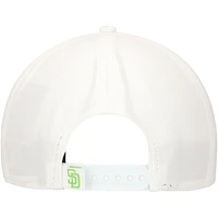 Men's New Era White San Diego Padres Spring Spectrum Golfer Snapback Hat