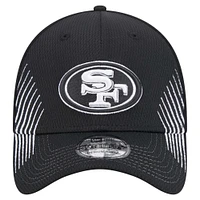 Men's New Era Black San Francisco 49ers Sport Night Active 39THIRTY Flex Hat