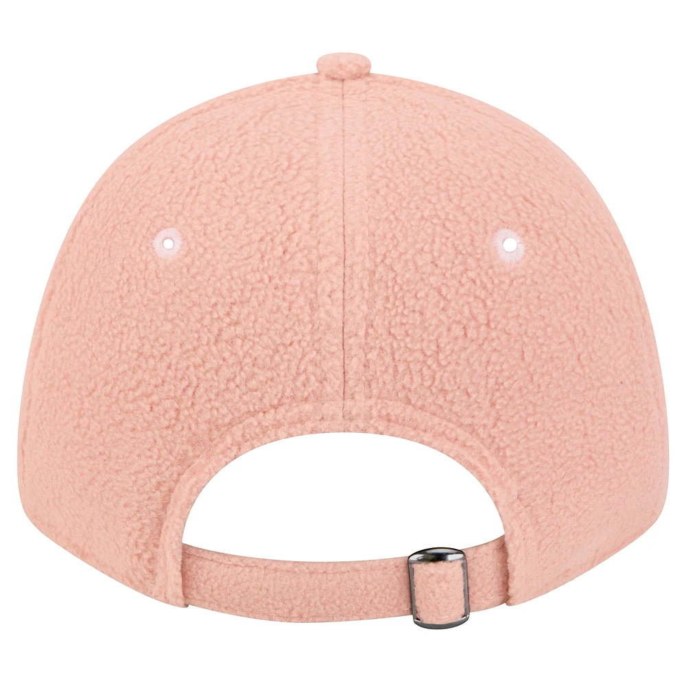 Casquette ajustable Cozy Sherpa 9FORTY rose clair pour femme New Era San Francisco 49ers