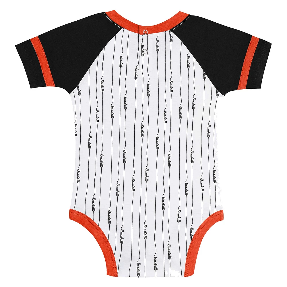 Newborn & Infant White San Francisco Giants Base Hitter Bodysuit, Bib Bootie Set