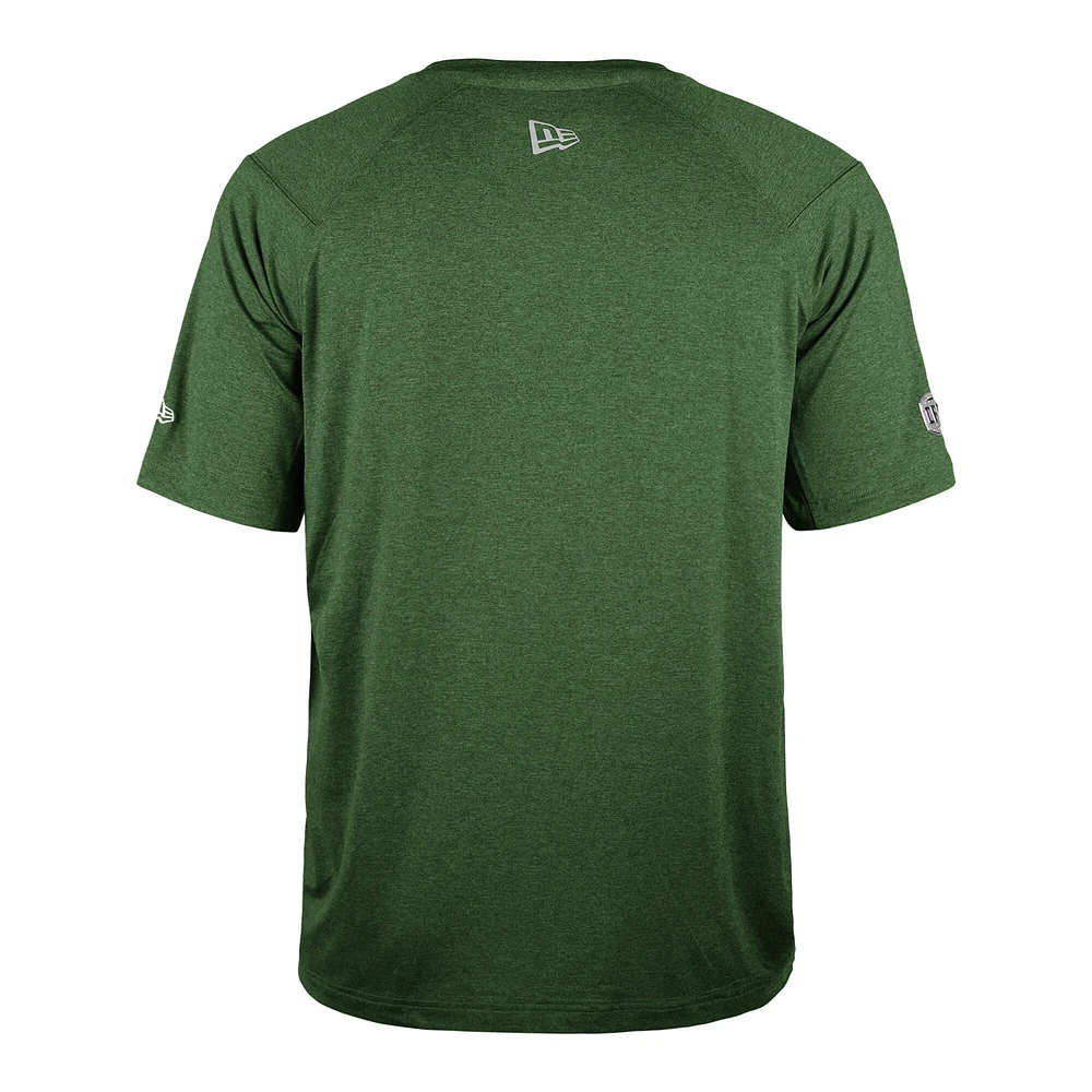 Men's New Era  Green Saskatchewan Roughriders Sideline Varsity Performance T-Shirt