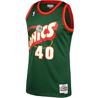 Men's Mitchell & Ness Shawn Kemp Green Seattle SuperSonics 1995/96 Hardwood Classics Swingman Jersey