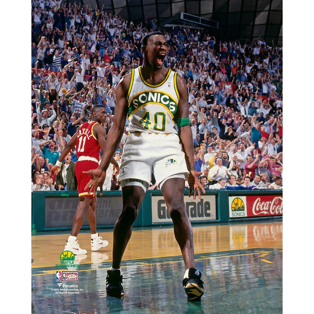 Shawn Kemp Seattle SuperSonics Unsigned Hardwood Classics Shouting Photograph