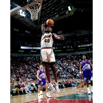 Shawn Kemp Seattle SuperSonics Unsigned Hardwood Classics Tomahawk Slam Dunk Photograph